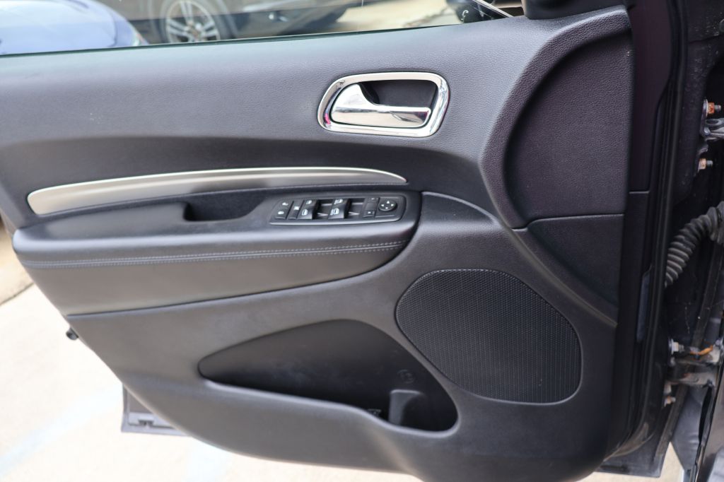 Used Car 2015 Dodge Durango  Sxt For Sale Under $12,000 In San Antonio, Texas