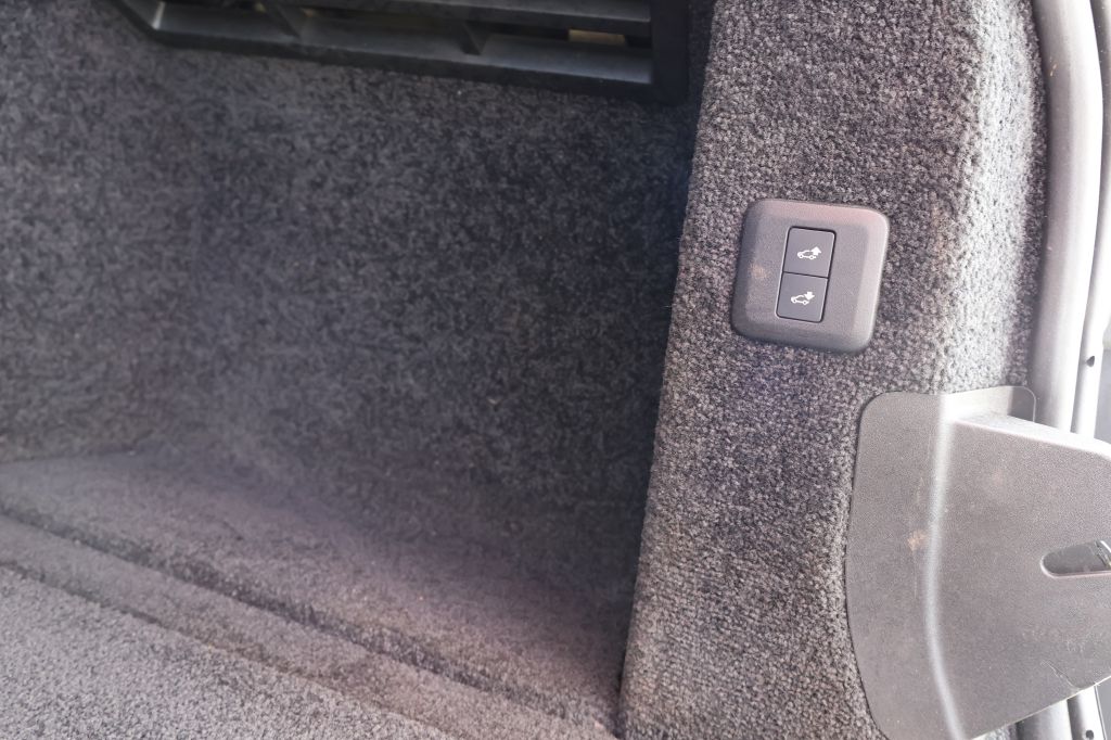 Used Car 2018 Land Rover Range Rover  For Sale Under $25,000 In San Antonio, Texas