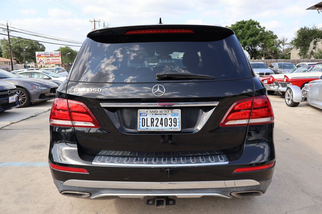Photo 6 of this MERCEDES-BENZ GLE