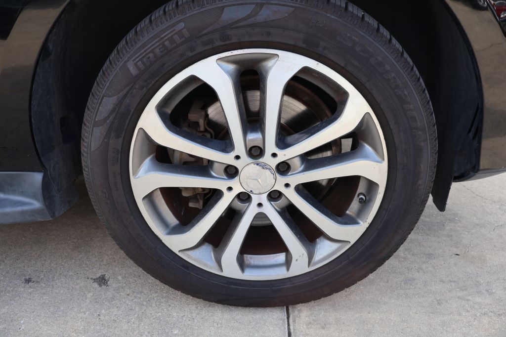 Photo 9 of this MERCEDES-BENZ GLE