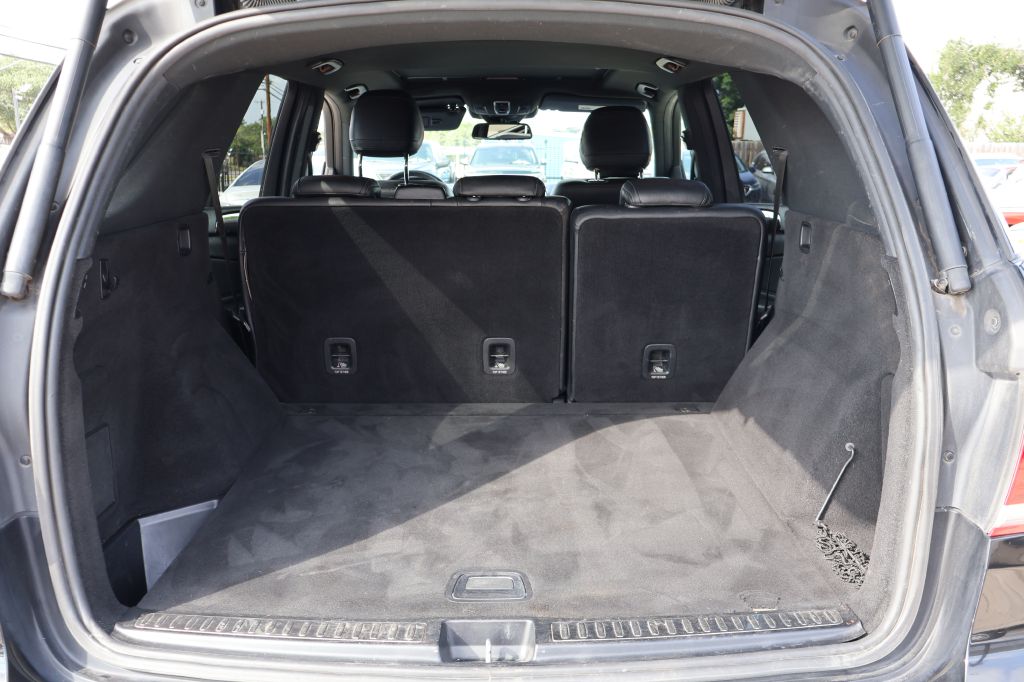 Photo 21 of this MERCEDES-BENZ GLE