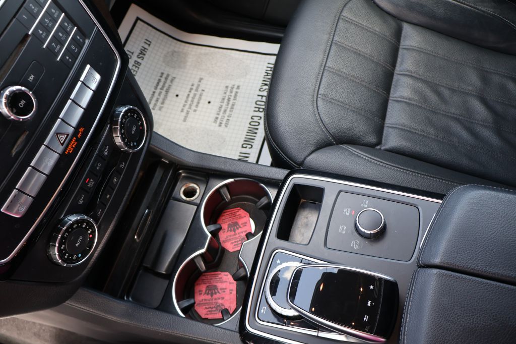 Photo 42 of this MERCEDES-BENZ GLE