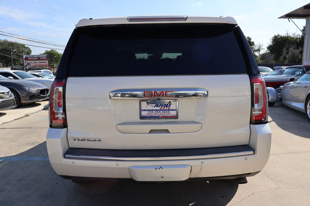 Photo 6 of this GMC YUKON