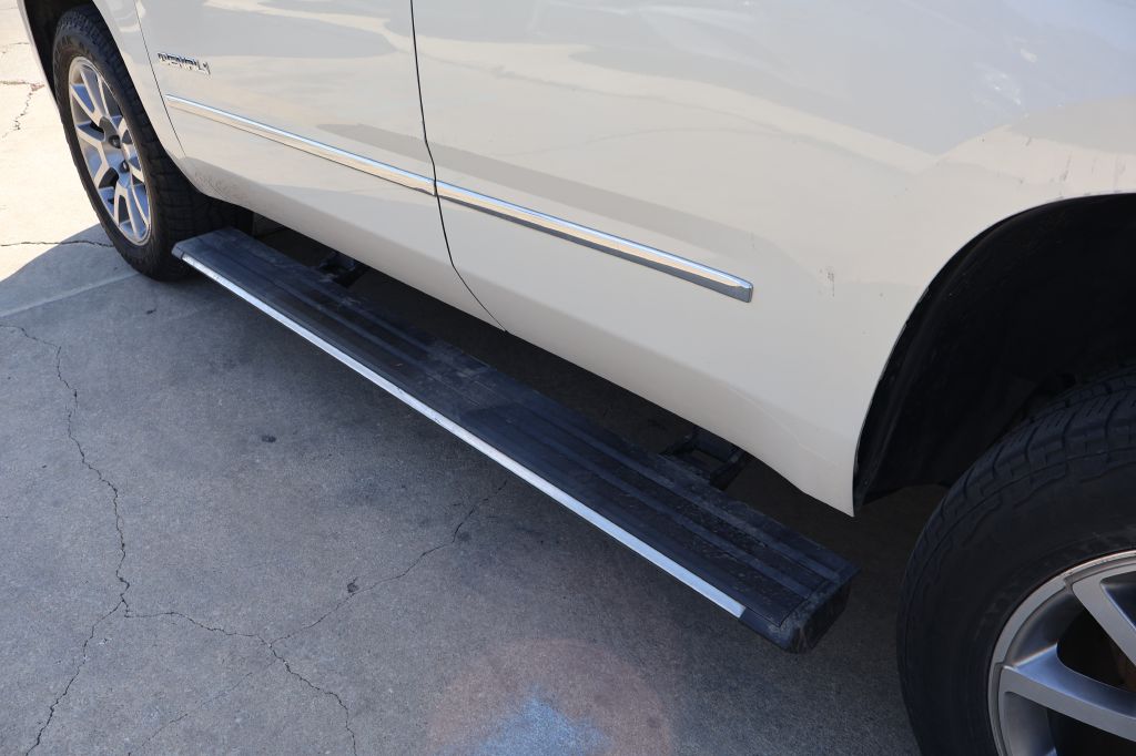 Photo 15 of this GMC YUKON