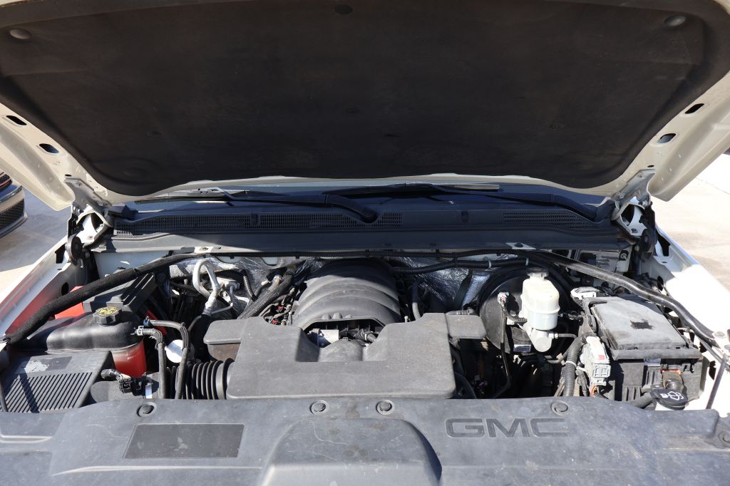 Photo 18 of this GMC YUKON