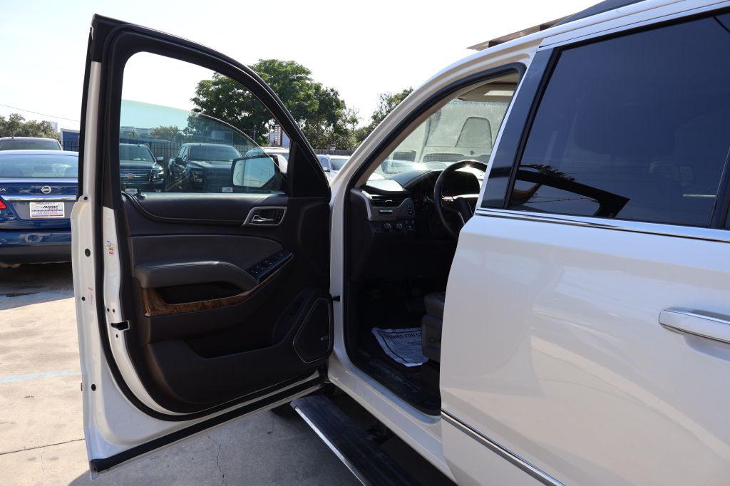 Photo 26 of this GMC YUKON