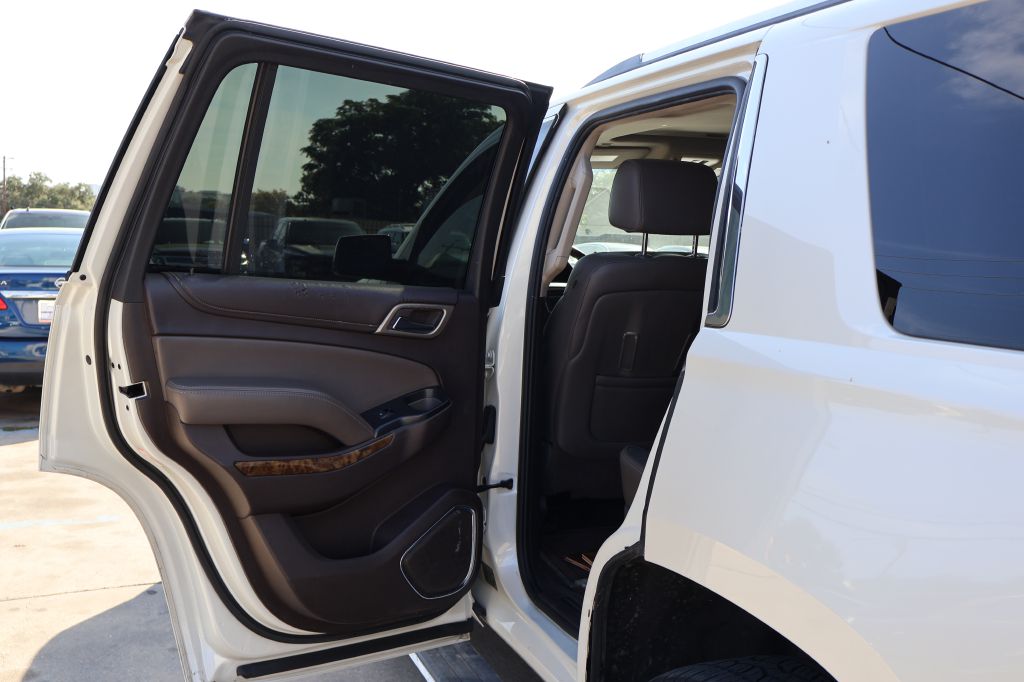 Photo 28 of this GMC YUKON