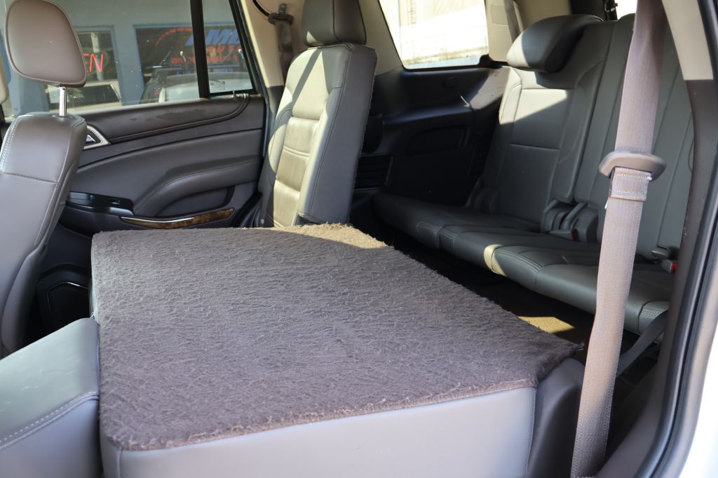 Photo 31 of this GMC YUKON