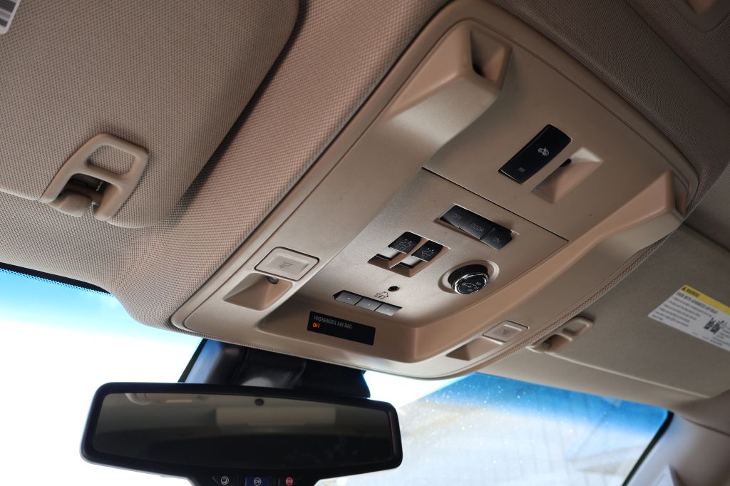 Photo 44 of this GMC YUKON