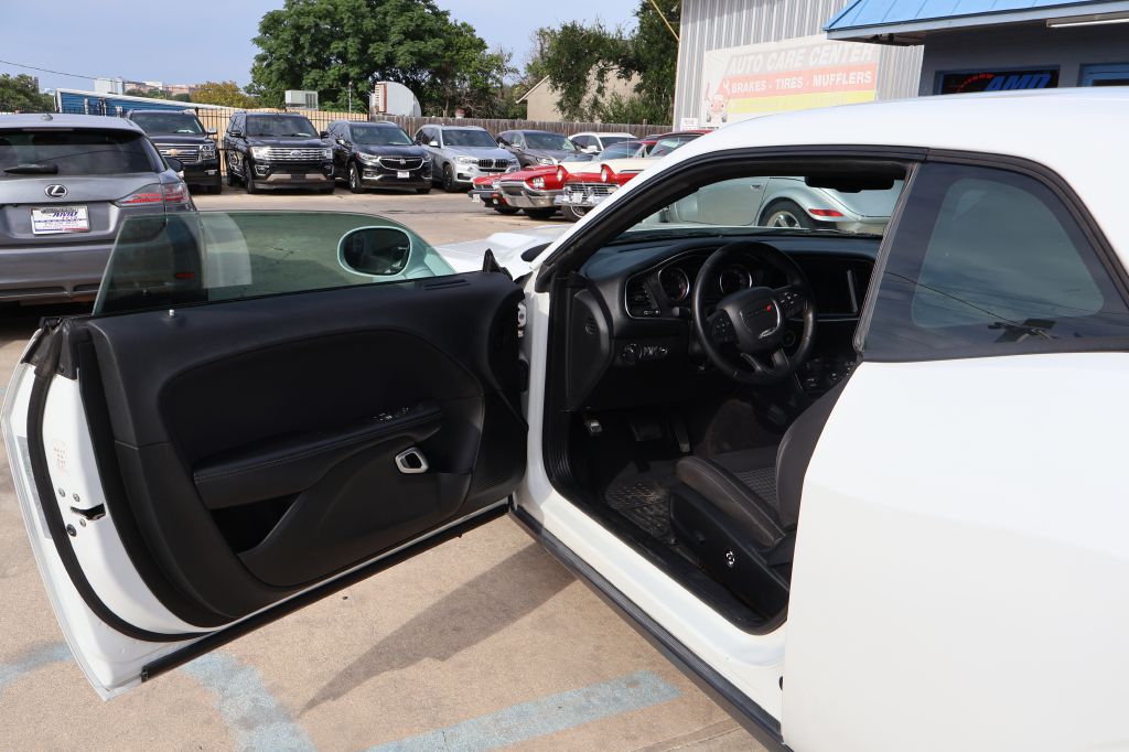 Used Car 2016 Dodge Challenger  Sxt For Sale Under $12,000 In San Antonio, Texas