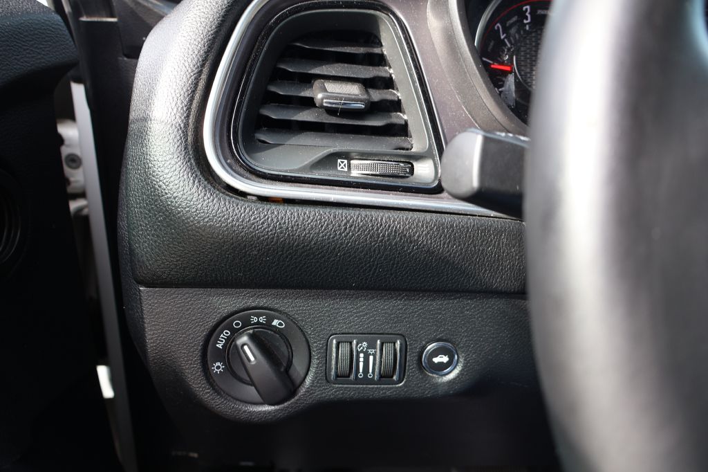 Used Car 2016 Dodge Challenger  Sxt For Sale Under $12,000 In San Antonio, Texas