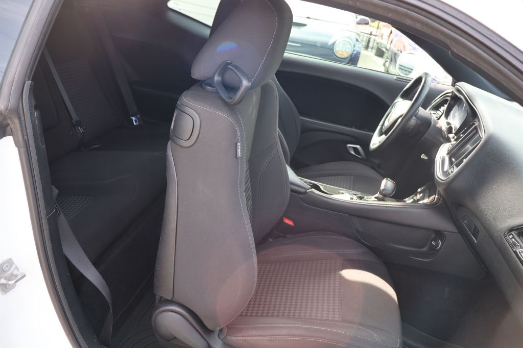 Used Car 2016 Dodge Challenger  Sxt For Sale Under $12,000 In San Antonio, Texas