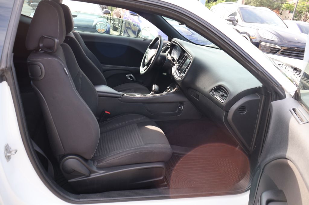 Used Car 2016 Dodge Challenger  Sxt For Sale Under $12,000 In San Antonio, Texas
