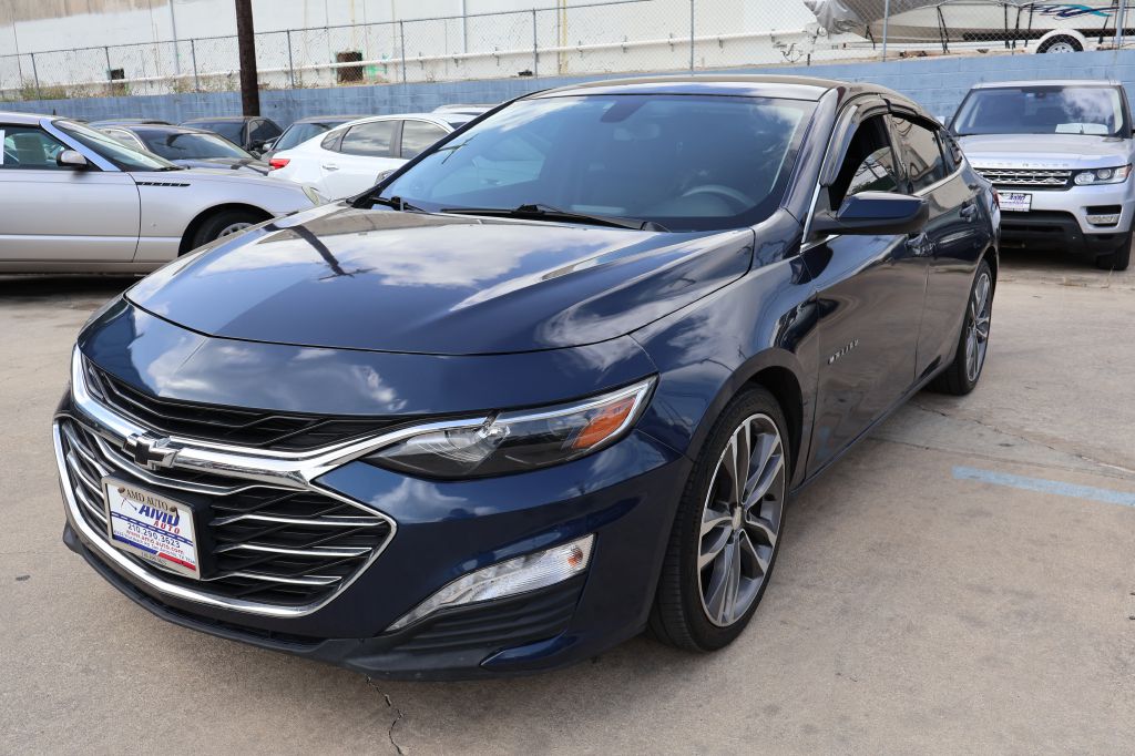 Photo 3 of this CHEVROLET MALIBU