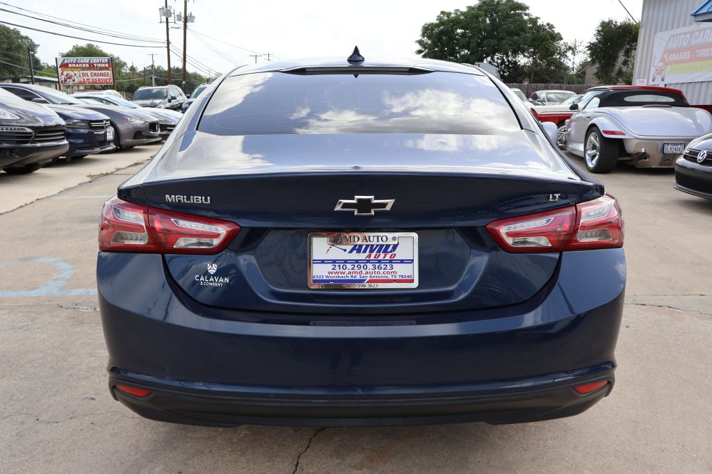 Photo 6 of this CHEVROLET MALIBU