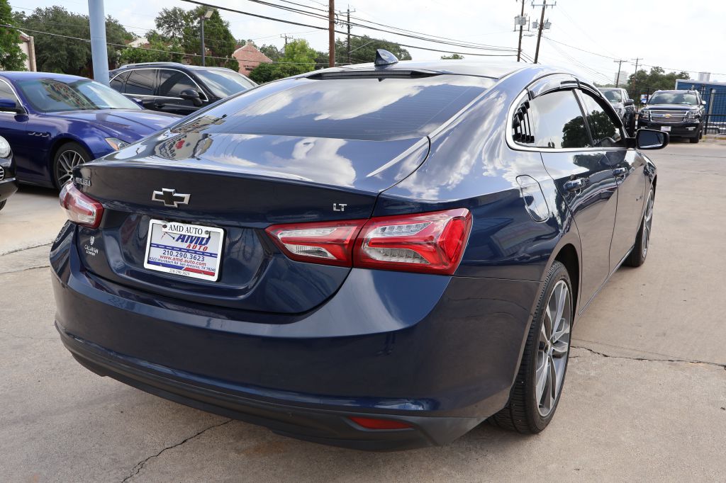Photo 7 of this CHEVROLET MALIBU