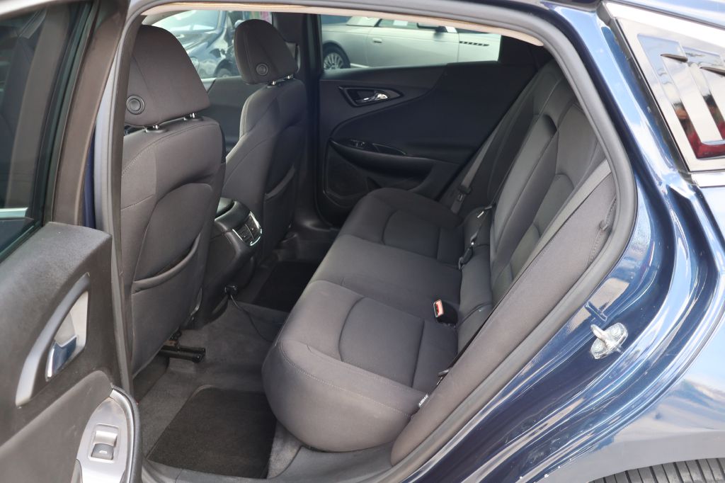 Photo 21 of this CHEVROLET MALIBU