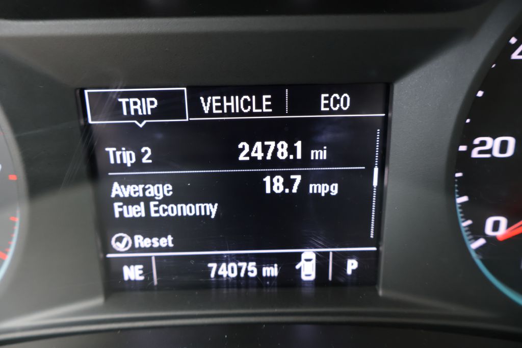 Photo 23 of this CHEVROLET MALIBU