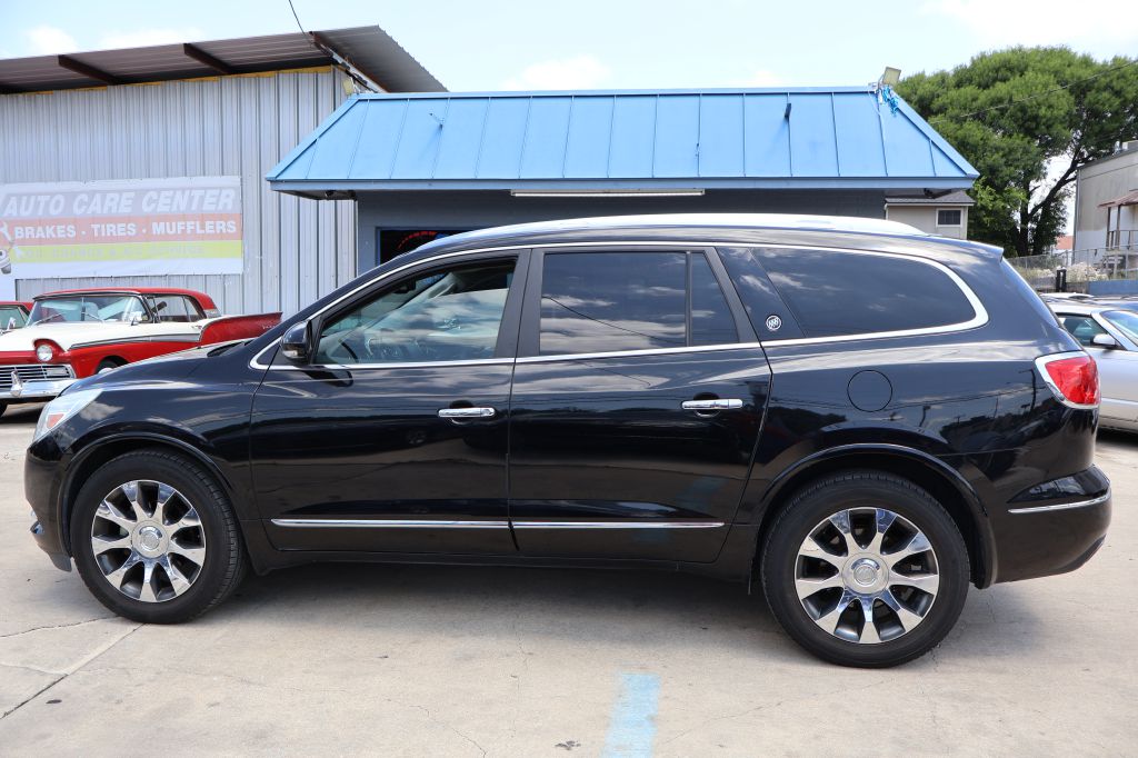 Photo 4 of this BUICK ENCLAVE