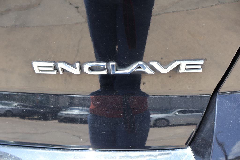 Photo 12 of this BUICK ENCLAVE