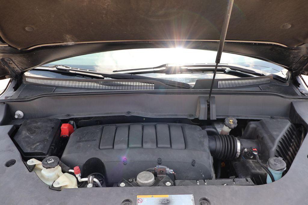 Photo 19 of this BUICK ENCLAVE