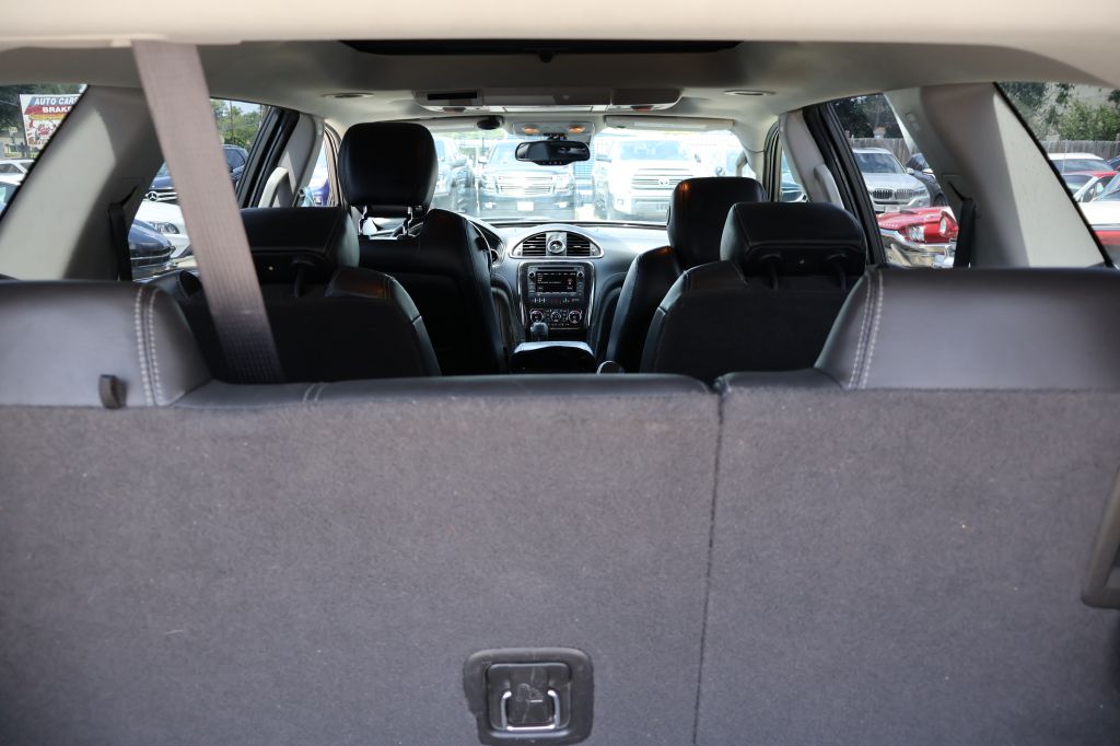 Photo 20 of this BUICK ENCLAVE