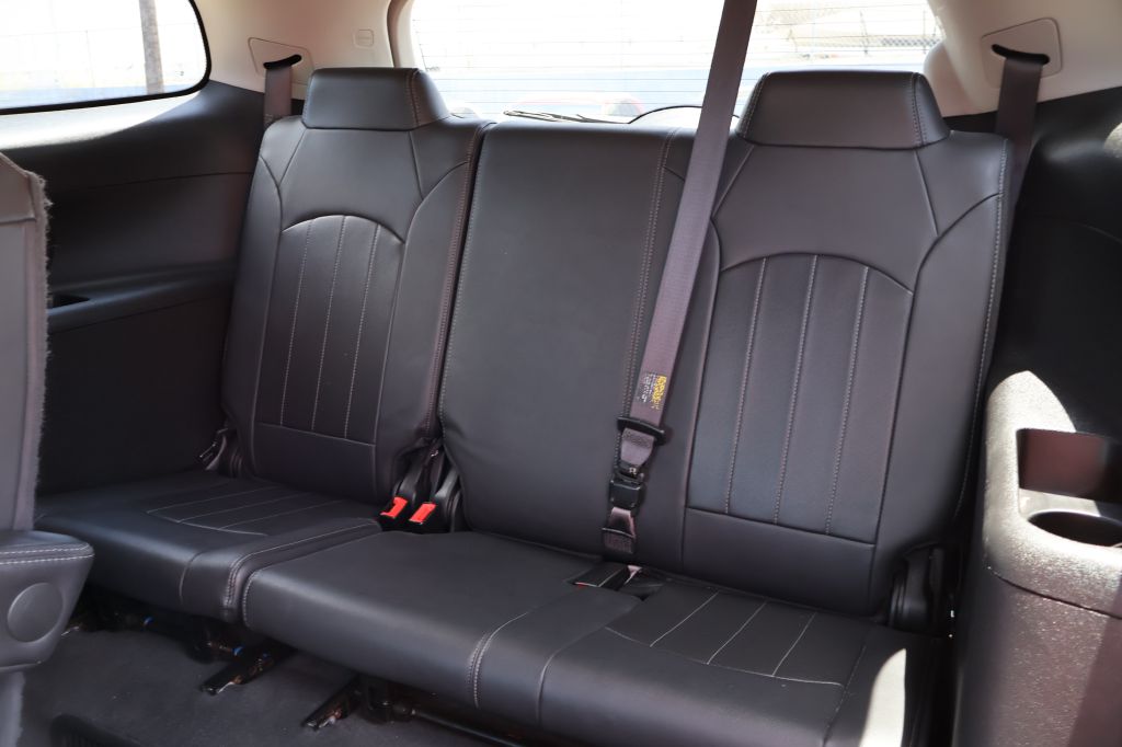 Photo 32 of this BUICK ENCLAVE