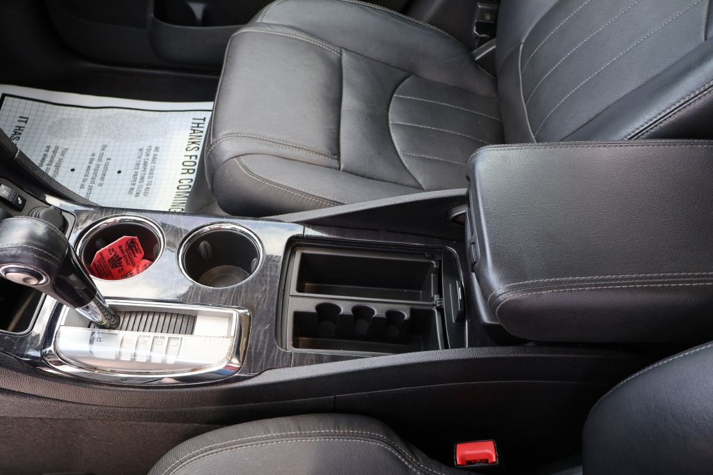 Photo 45 of this BUICK ENCLAVE