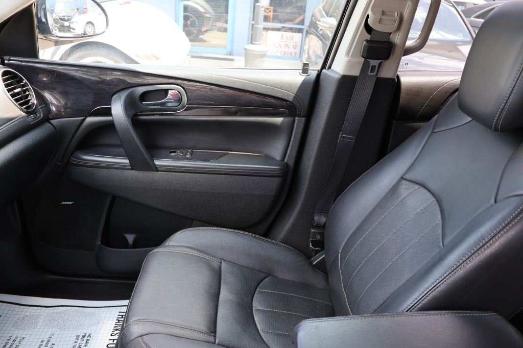 Photo 49 of this BUICK ENCLAVE