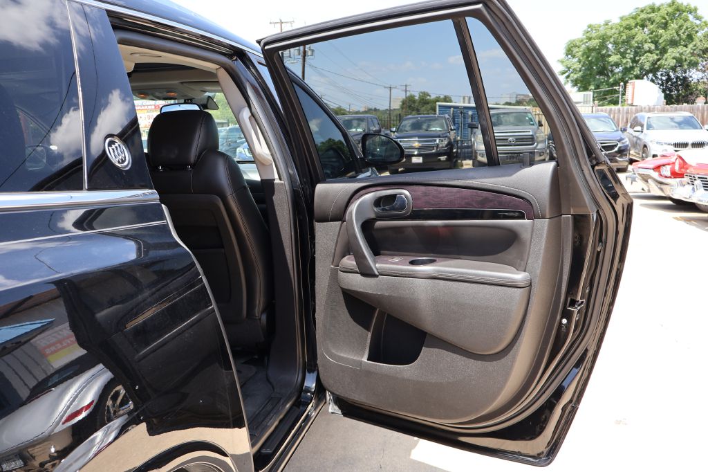 Photo 57 of this BUICK ENCLAVE
