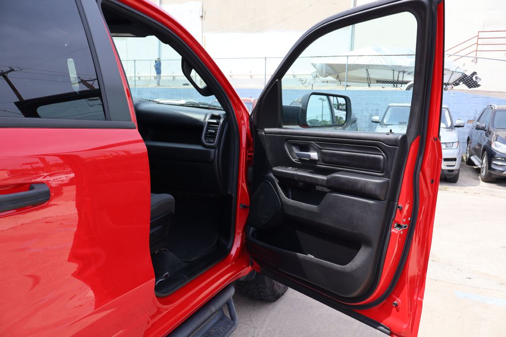 Photo 41 of this RAM 1500