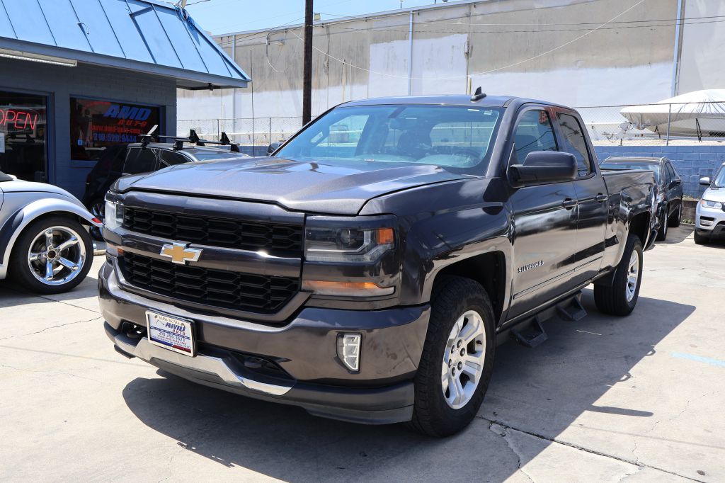 Photo 3 of this CHEVROLET SILVERADO 1500