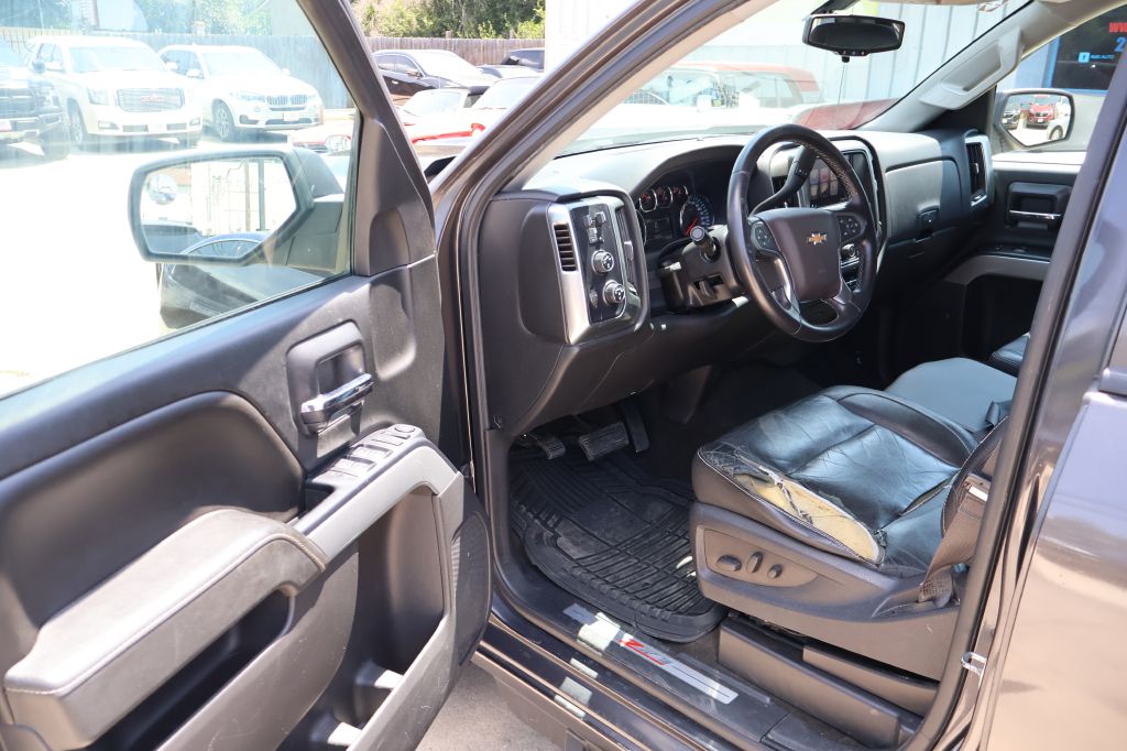 Photo 21 of this CHEVROLET SILVERADO 1500