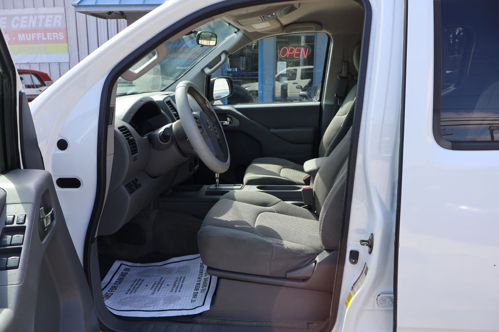 Photo 17 of this NISSAN FRONTIER