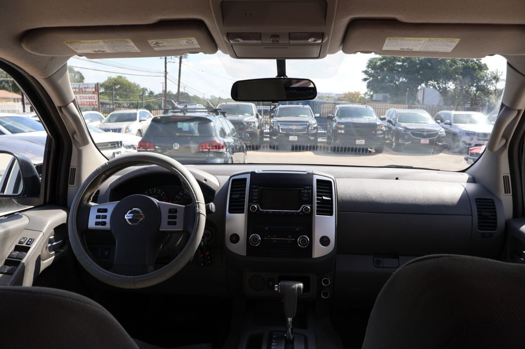 Photo 34 of this NISSAN FRONTIER