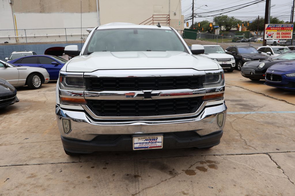 Photo 2 of this CHEVROLET SILVERADO 1500