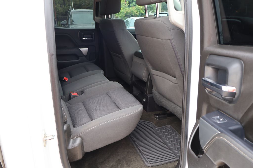 Photo 17 of this CHEVROLET SILVERADO 1500