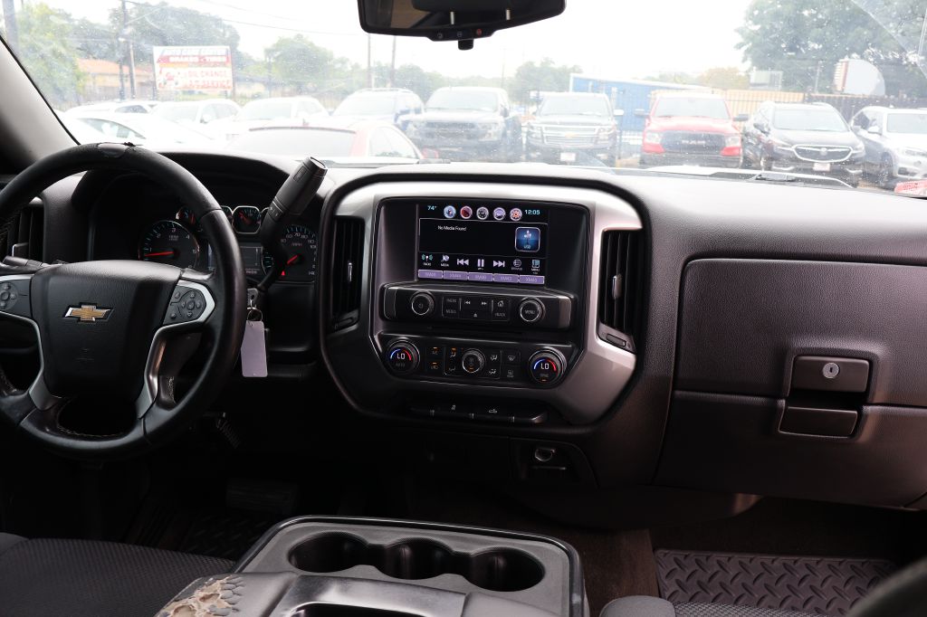 Photo 18 of this CHEVROLET SILVERADO 1500