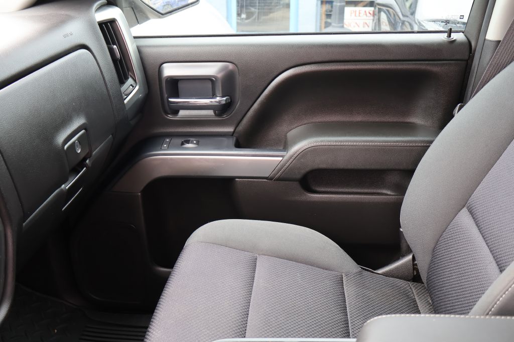 Photo 26 of this CHEVROLET SILVERADO 1500