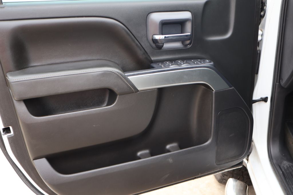 Photo 27 of this CHEVROLET SILVERADO 1500