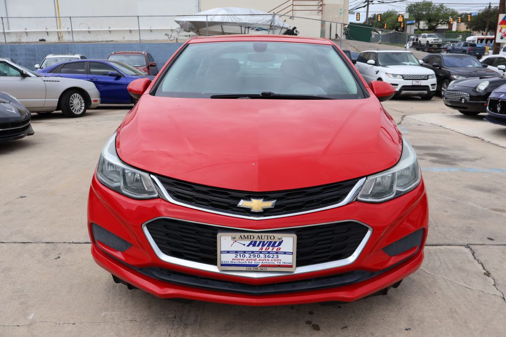 Photo 2 of this CHEVROLET CRUZE