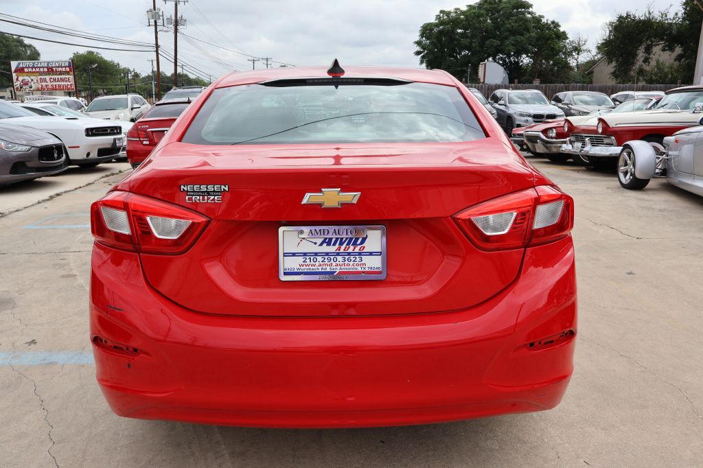Photo 6 of this CHEVROLET CRUZE