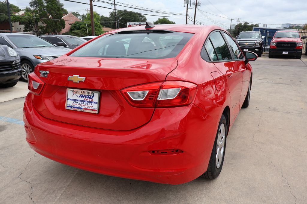 Photo 7 of this CHEVROLET CRUZE