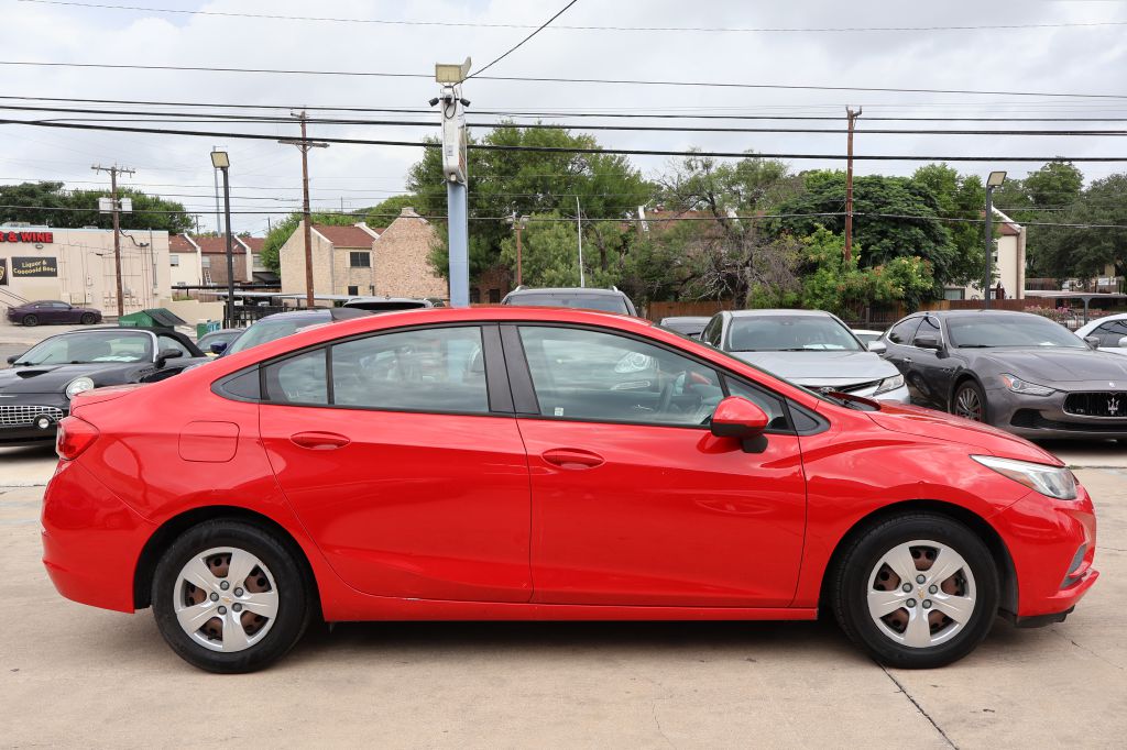 Photo 8 of this CHEVROLET CRUZE