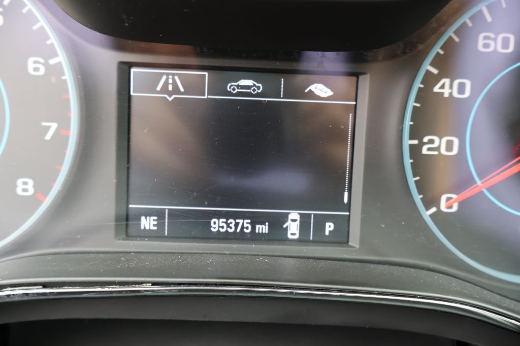 Photo 21 of this CHEVROLET CRUZE