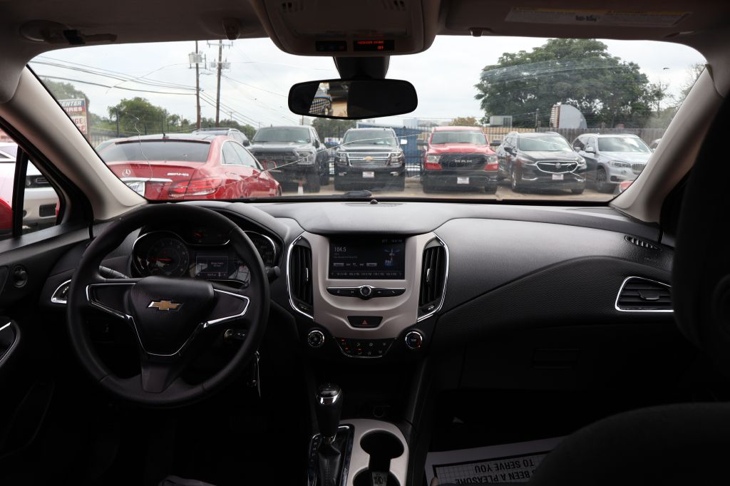 Photo 36 of this CHEVROLET CRUZE
