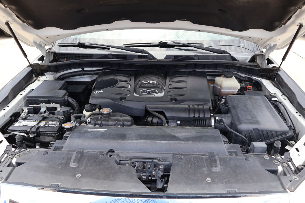 Photo 17 of this INFINITI QX80