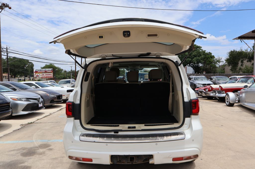 Photo 21 of this INFINITI QX80