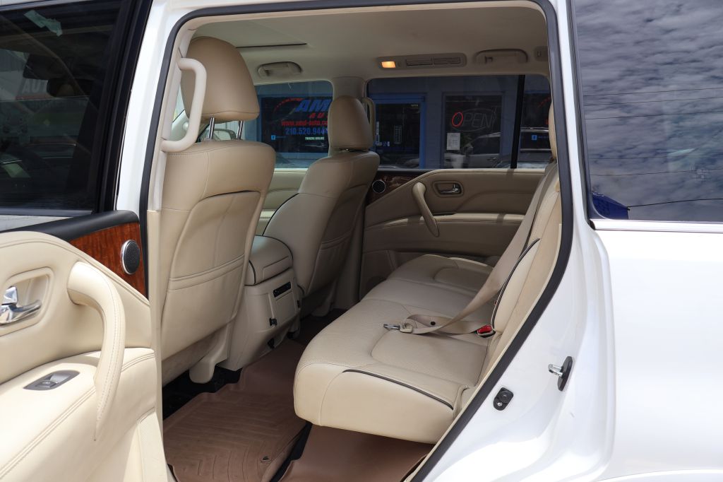 Photo 28 of this INFINITI QX80