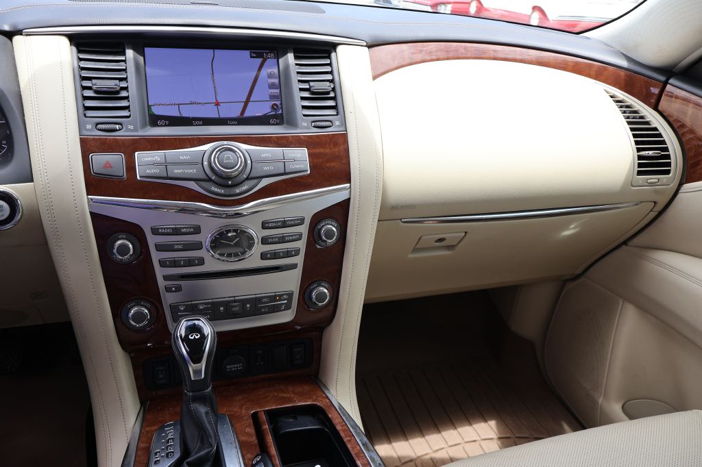 Photo 41 of this INFINITI QX80